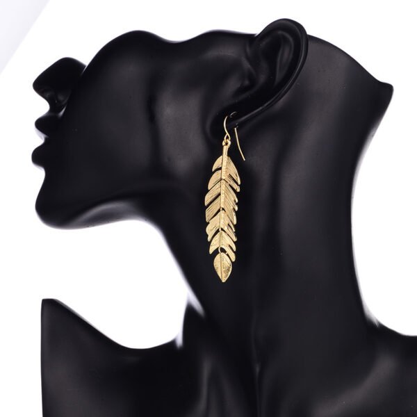 European And American Fashion Simple Tassel Leaf Long Earrings - Image 4