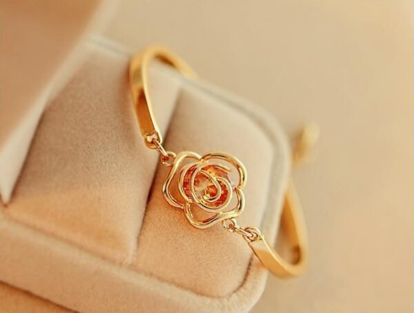 Women's Fashion Rose Bracelet - Image 3