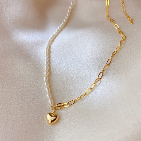 Asymmetrical Stitching Pearl Clavicle Chain Glossy Love Pendant Necklace - Image 3