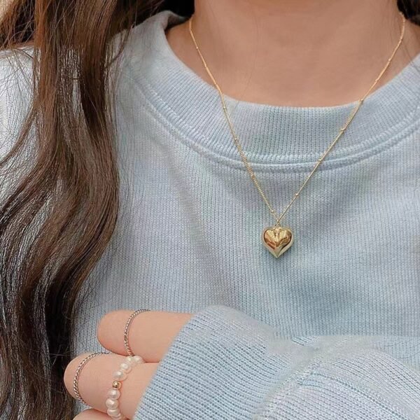 Women's Niche Three-dimensional Peach Heart Necklace - Image 10