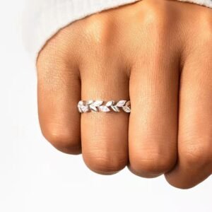 Simple And Beautiful S925 Silver Fashion Leaf Zircon Ring Female
