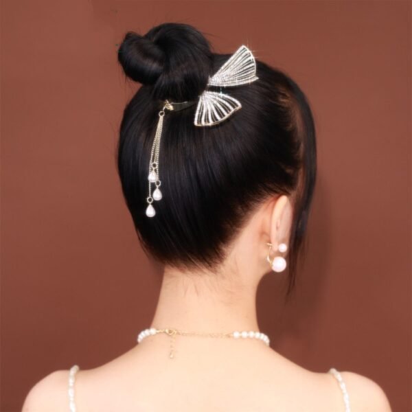 Copper Alloy Zircon Hair Ornaments Elegant Sweet Temperament Fish Tail Twist Clip - Image 4