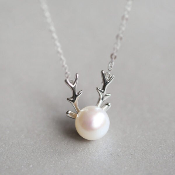 Small Elk Pearl Pendant - Image 6