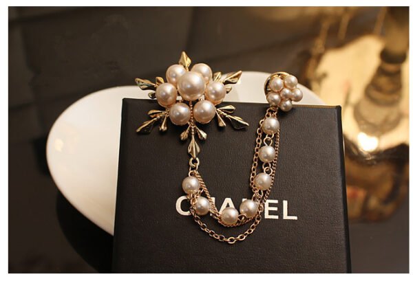 Pearl flower brooch - Image 3