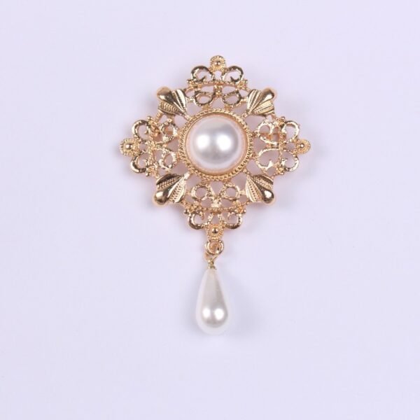 Design Court Retro Baroque Style Coat Brooch - Image 9