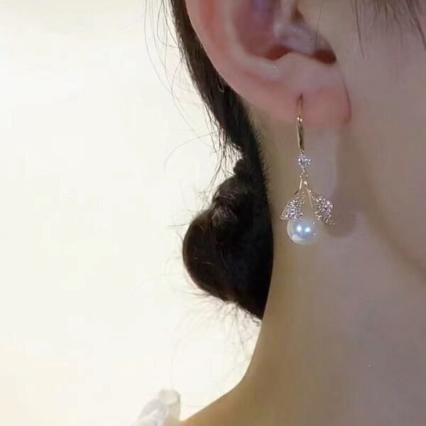 South Korea Design Full Zircon Leaf Pearl Earrings - Image 4