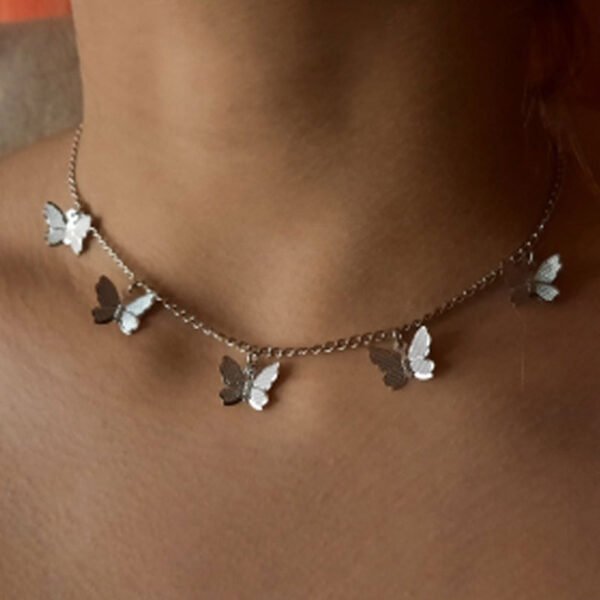 Women's Cute Fashion Butterfly Pendant Necklace - Image 6