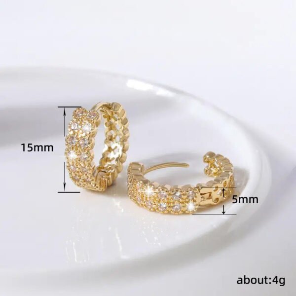 French Retro Gold Hot Earrings - Image 4