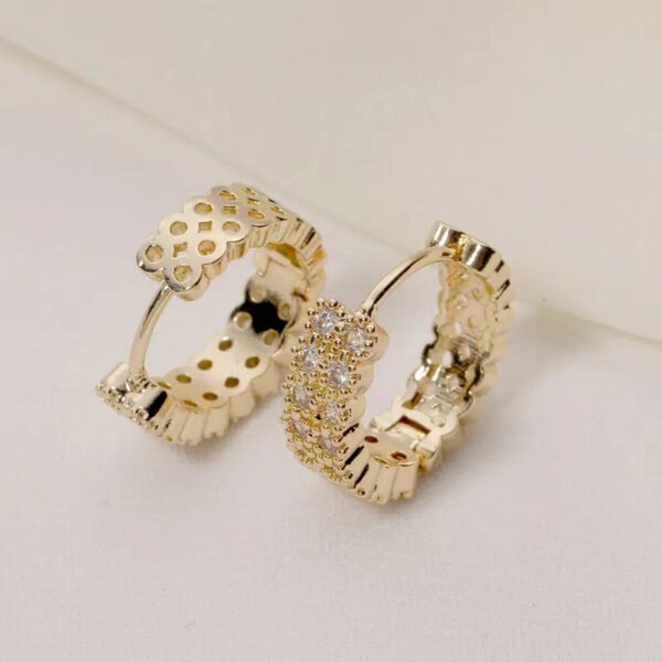 French Retro Gold Hot Earrings - Image 2