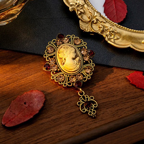 Medieval Beauty Head Brooch Retro Court - Image 2