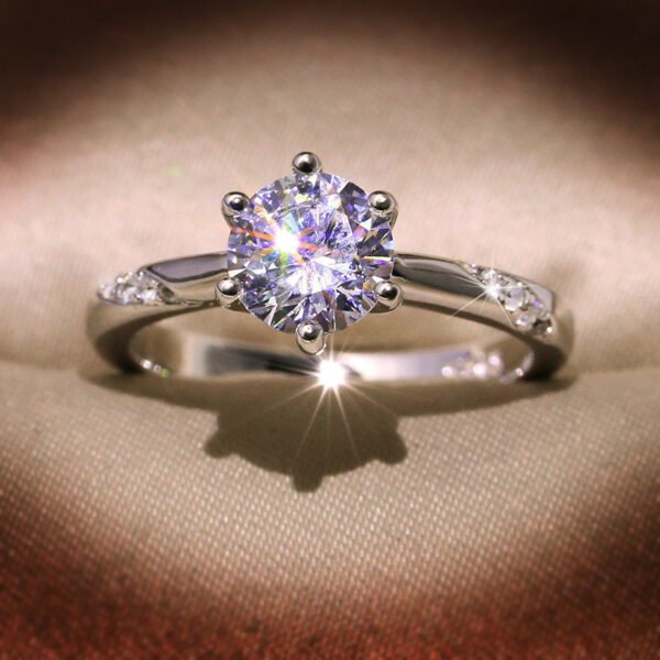 Imitation Moissanite Ring High-end Ladies Wedding Ring Classic Bull Head Style - Image 2