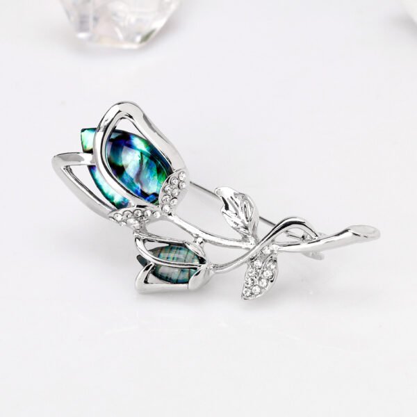 Elegant High-end Shell Rose Brooch - Image 2